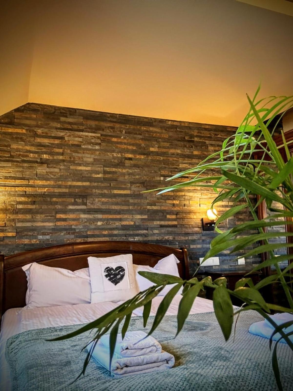La Cuib Cristian Sibiu Hotel ภายนอก รูปภาพ